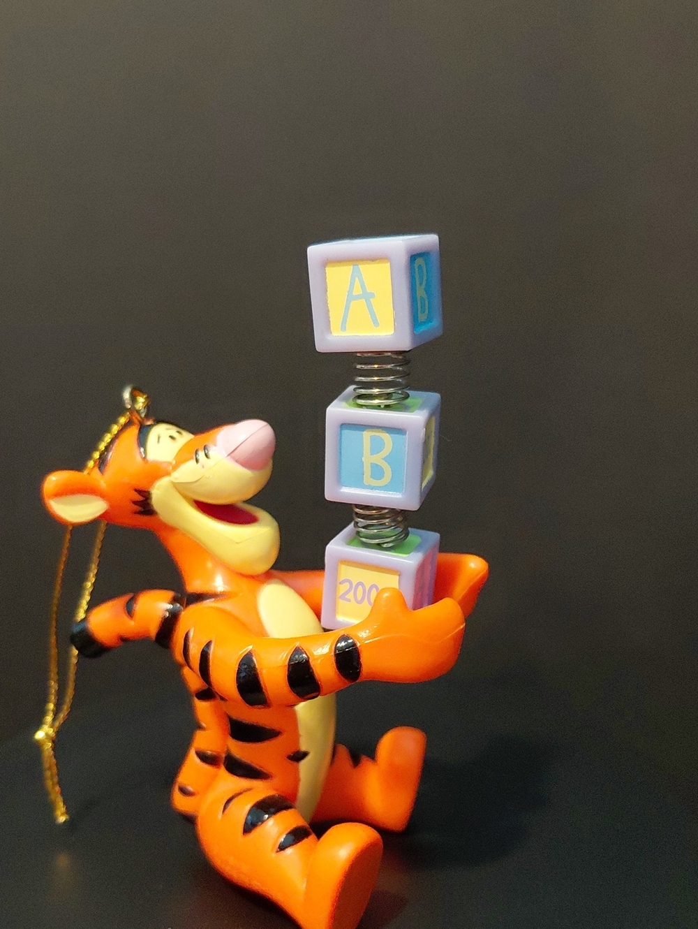 WINNIE THE POOH SERIES ORNAMENT "Tigger ABC Springy Blocks 2002"